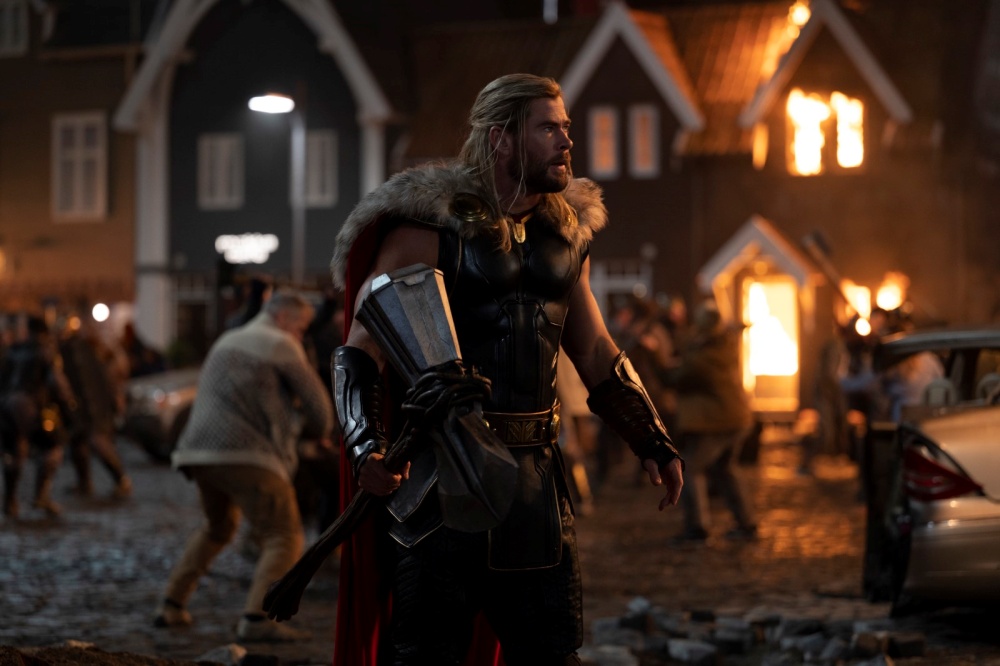 Thor 4 : Love and thunder film movie